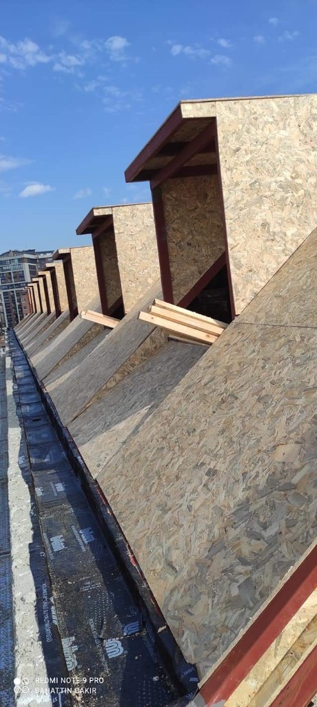 Pendik - Kocatepe Apartmanı Çatı İmalat İsleri